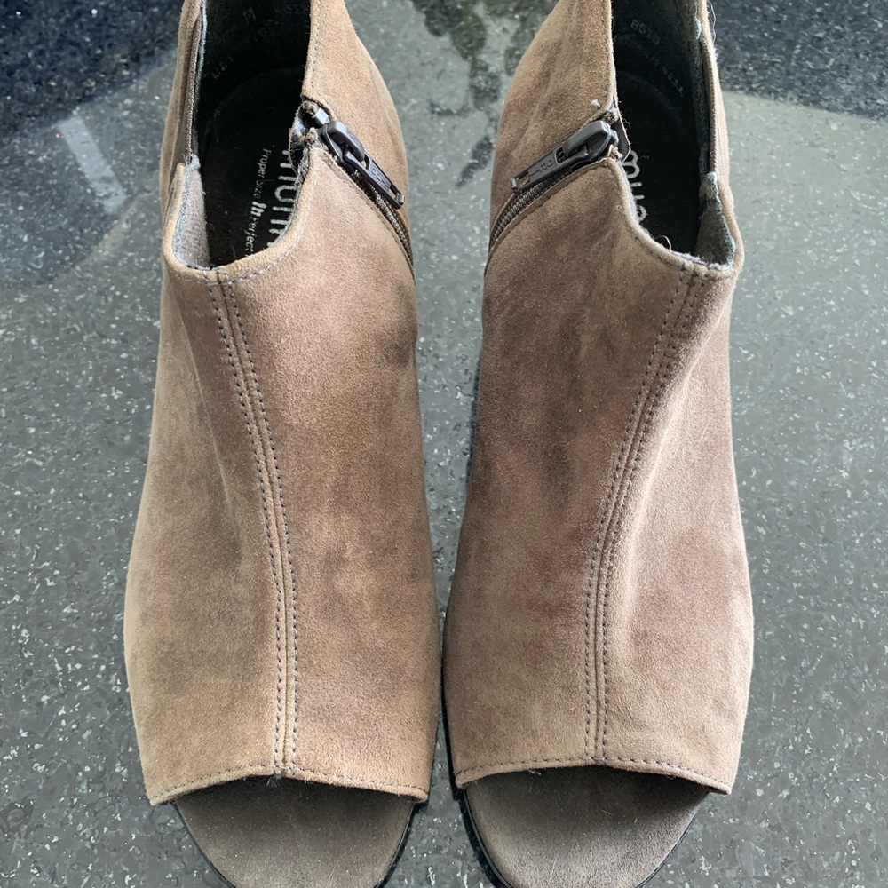 🍂Munro Open Toe Booties